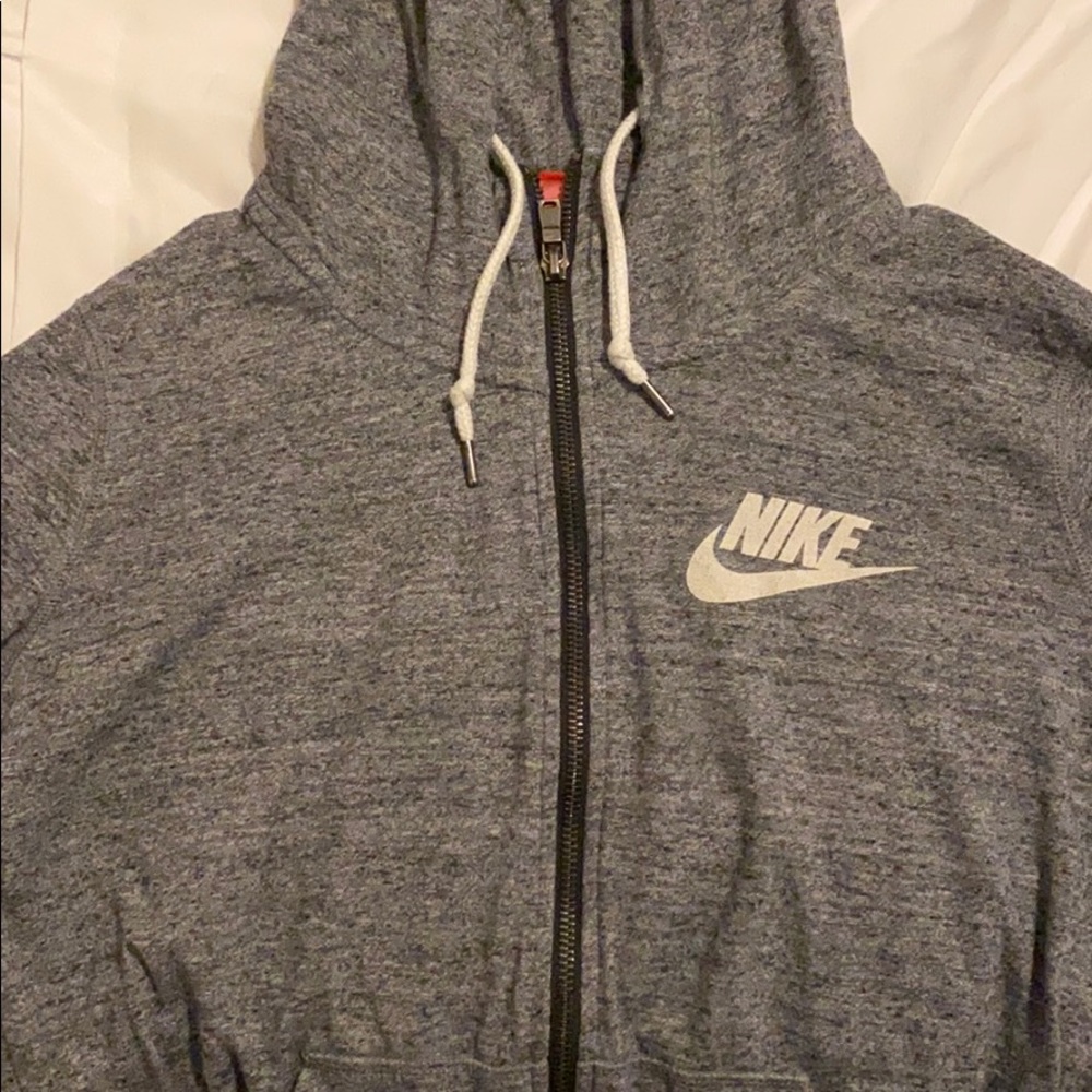 nike zip up jacket